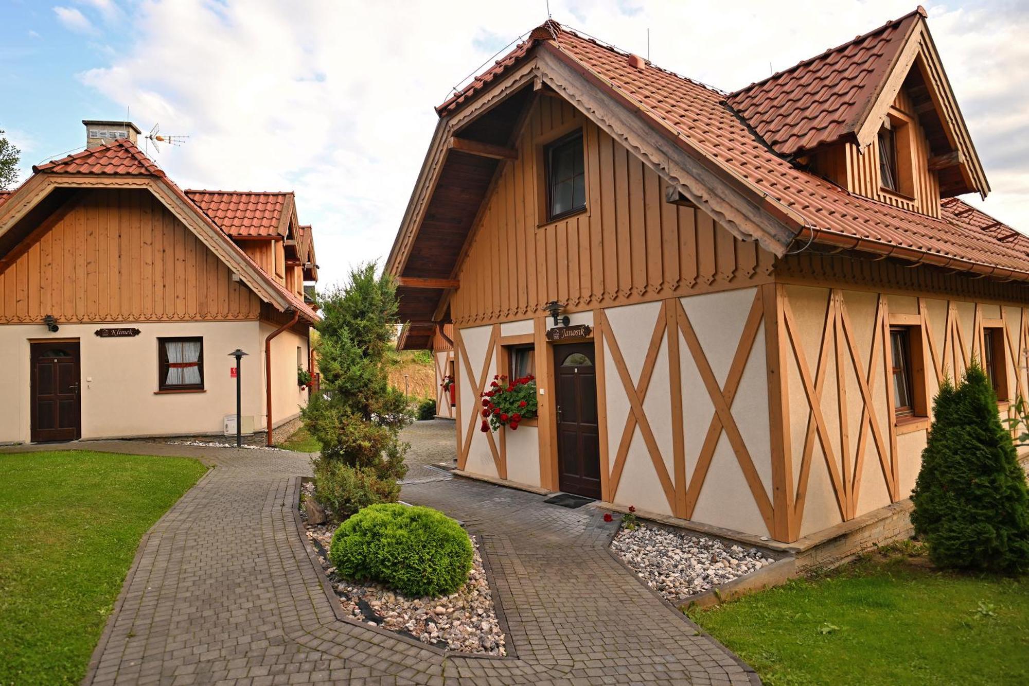 Domki Caloroczne Osada Zbojecka Jandura Villa Kluszkowce Buitenkant foto